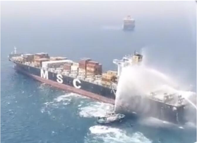 MSC RITA集装箱船在阿联酋水域发生火灾