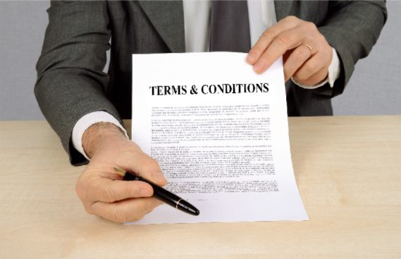 签合同之前认真仔细阅读条款和条件